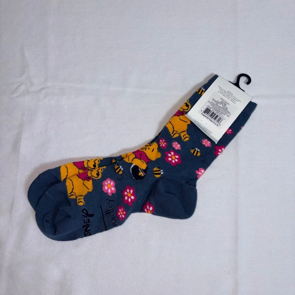 Vera Bradley Disney Winnie the Pooh Crew Socks 9-11 Blue Floral Bee Disney 100